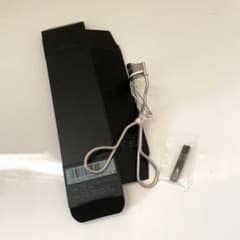 SUQQU ビューラーのサムネイル