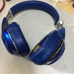 専用 beats studio ジャンク本体のみのサムネイル