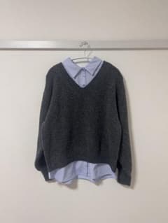 【みい★☆⭐️様専用】しまむら Vネックニット レイヤード風 グレー Mのサムネイル