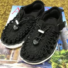 KEEN サンダル　キッズ　15cmのサムネイル