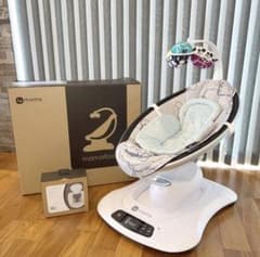 ウナム様専用【美品】4moms ママルー4.0 新生児インサートのサムネイル