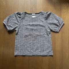 【新品未使用】COLZA パフスリーブ トップス ブラック S ラメ糸使用のサムネイル
