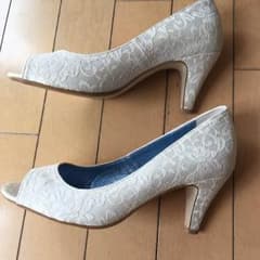 BENIR ベニル ブライダルシューズ 7cm サイズ37 23.5のサムネイル