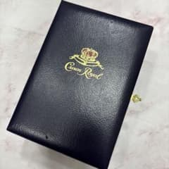 超希少 1974年 Crown Royal クラウンロイヤル ウイスキー - メルカリ