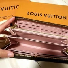 Louisvuitton★ヴィトン　ローズバレリーヌジッピー　長財布のサムネイル