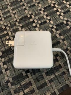 mac book air Apple 純正 充電器 激安のサムネイル