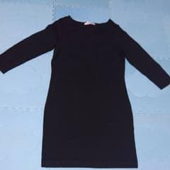 【Peko777さん専用】ユニクロ UNIQLO ニットワンピース 黒のサムネイル