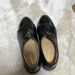 サイズ表示より　やや小さめかもしれませんが、中敷き等で調節して頂くと良いかもですのサムネイル