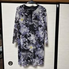VIVIENNE TAM 花柄長袖ワンピースのサムネイル
