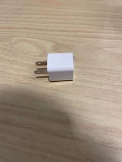 Apple純正　充電アダプタ　typeAのサムネイル