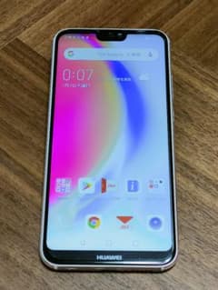 SIMフリー　HUAWEI P20 Lite サクラピンク 64 GB auのサムネイル