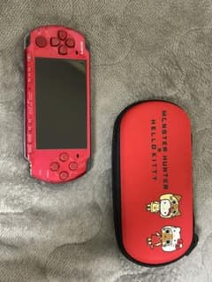 PSP 赤 モンスターハンター×ハローキティ ケース付きのサムネイル
