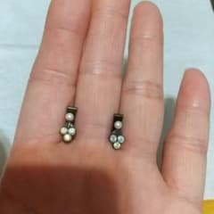 パールとオーロラストーンのイヤリングのサムネイル