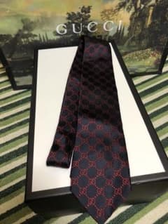 gucci ネクタイのサムネイル