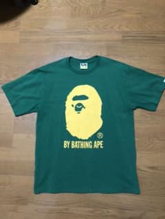 APE Tシャツのサムネイル