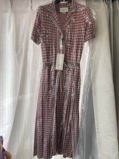 グッチ　ロゴ入りセーラー襟ジャガードプリーツワンピース　赤 グッチ ロゴ入りセーラー襟ジャガードプリーツワンピース 赤 - メルカリ