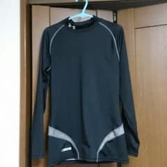 アンダーアーマーインナーのサムネイル