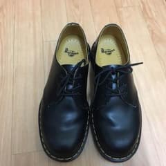 Dr.Martens 3ホールのサムネイル