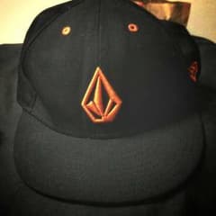 VOLCOM NEW ERAのサムネイル