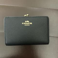 美品☆COACH ブラック レザー 二つ折り財布のサムネイル