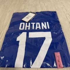 【現地限定・超希少】大谷翔平Tシャツ(L) ＆ 公式ボール ソウルシリーズ未開封のサムネイル