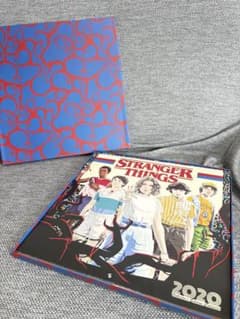 Stranger Things 2020 벽걸이 달력 (사용됨)