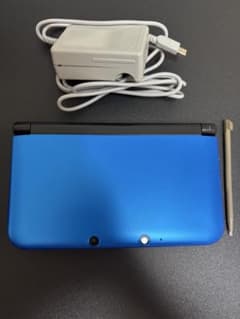 ピ*ヤ様 Nintendo 3DS LL ブルー×ブラック 本体 付属品付きのサムネイル