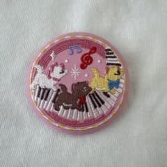 ディズニー おしゃれキャット 刺繍缶バッジのサムネイル
