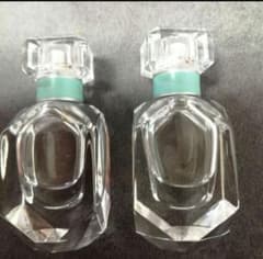 新品 芸能人愛用☆ティファニー オードパルファム モテ香水♡ミニボトル5ml×2のサムネイル