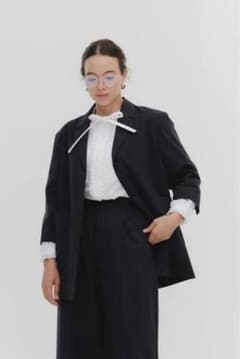 ヨリ オーバーライト テーラードジャケット ネイビー 25SS - メルカリ