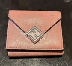 FENDI 三つ折り財布 ピンク メタリックのサムネイル