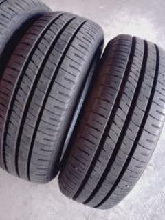 ダンロップ185/60R15 夏タイヤ 4本のサムネイル
