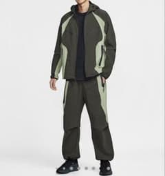 NIKE テックウーブン セットアップ L ジャケット　パンツ カーキ　グリーン NIKE テックウーブン セットアップ L ジャケット パンツ カーキ