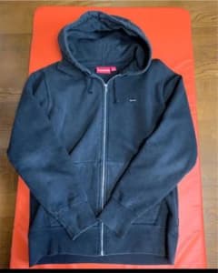 supreme パーカー　黒のサムネイル