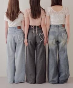 【Chico】ワイドデニムハートパンツ グレーSサイズのサムネイル