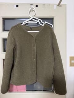 UNIQLOのアウターのサムネイル
