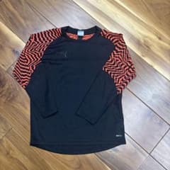 PUMA 長袖カットソー 140サイズ ブラック/オレンジのサムネイル