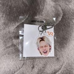 TREASURE ヒョンソク 顔アクキー - メルカリ