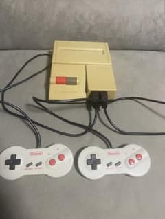 ジャンク品　Nintendo Family Computer 本体のサムネイル