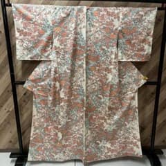 m*姉様 Z-1585 梅の花で総柄 正絹 袷着物 暈し八掛 広衿小紋 - メルカリ