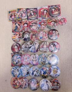 日本限定ONE PIECE ルフィ ロー サボ エース 輩缶バッチ 53個セット 日本限定ONE PIECE ルフィ ロー サボ エース 輩缶バッチ 53個セット