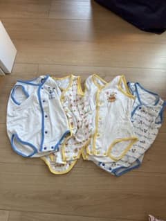 ロンパース　70センチ　4枚セットのサムネイル