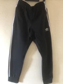 adidas 黒ジャージパンツ サイドストライプのサムネイル