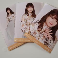 花柄トップス　３種コンプ　中村麗乃のサムネイル