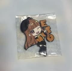 カラフルピーチ ラバーキーホルダー えとのサムネイル