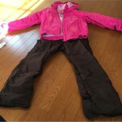 子供スキーウェアのサムネイル