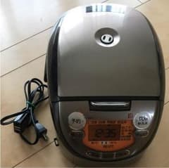 2014年製 タイガー土鍋IH炊飯器 3合炊きのサムネイル