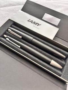 LAMY 2000 万年筆と4色ボールペンのサムネイル