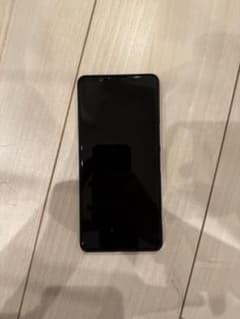 ブラック スマートフォン トリプルカメラのサムネイル