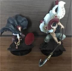 ワンピース フィギュアのサムネイル